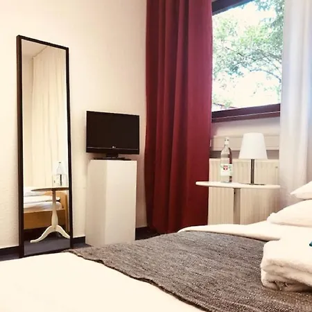 Rhoenzeit Apartements Und