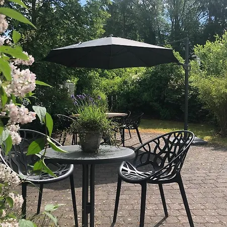 Rhoenzeit Apartements Und Apartment *