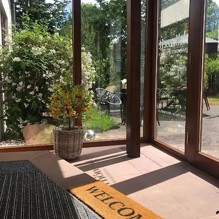 Rhoenzeit Apartements Und