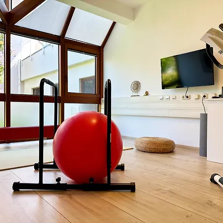 Rhoenzeit Apartements Und *