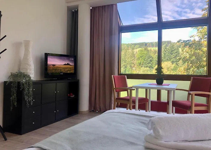 Rhoenzeit Apartements Und Apartman *